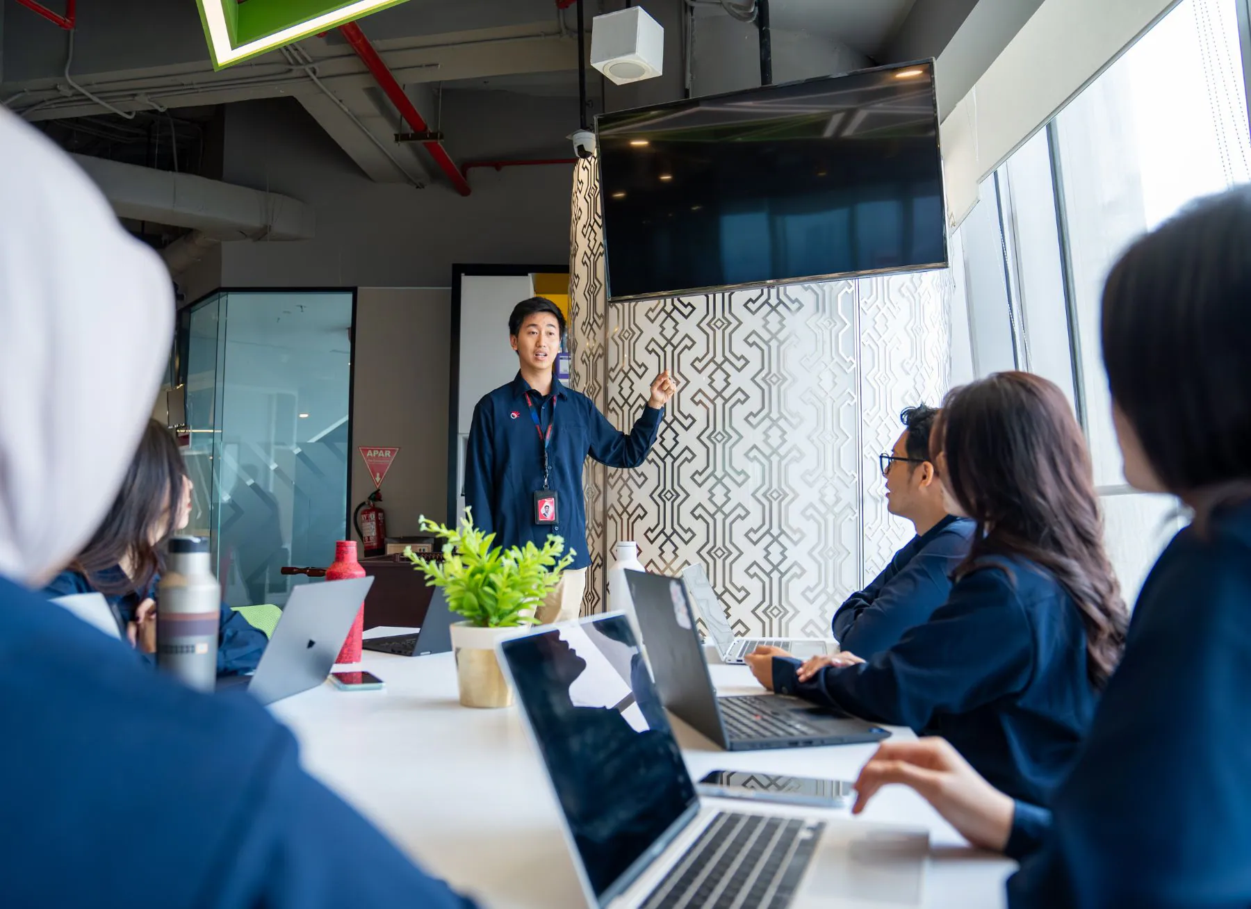 Memilih Vendor Layanan Enterprise di Indonesia yang Memberi Dukungan Lengkap bagi Perusahaan