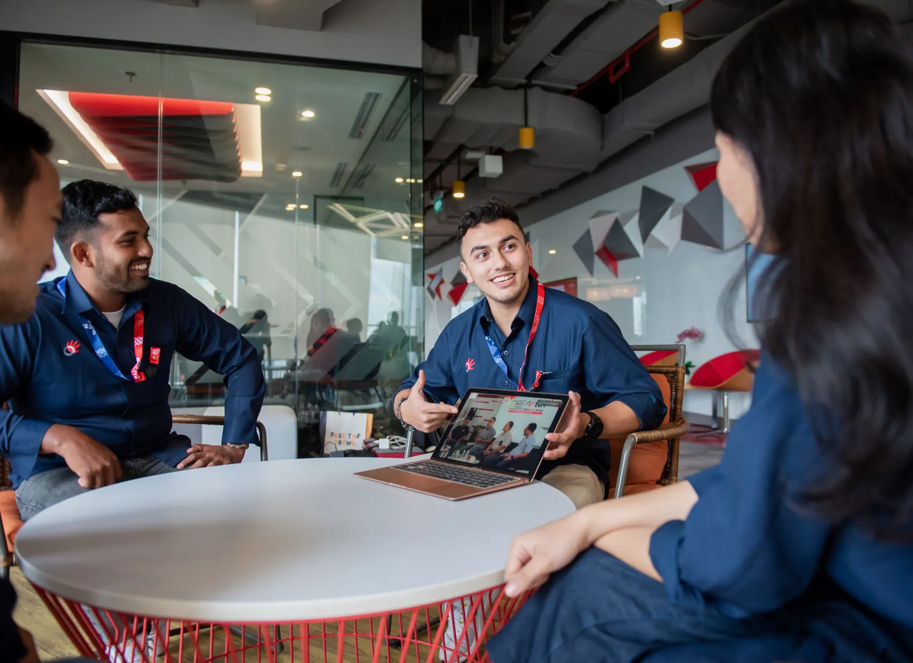 Telkom Luncurkan Program ESG 2024 sebagai Bagian Transformasi TelkomGroup