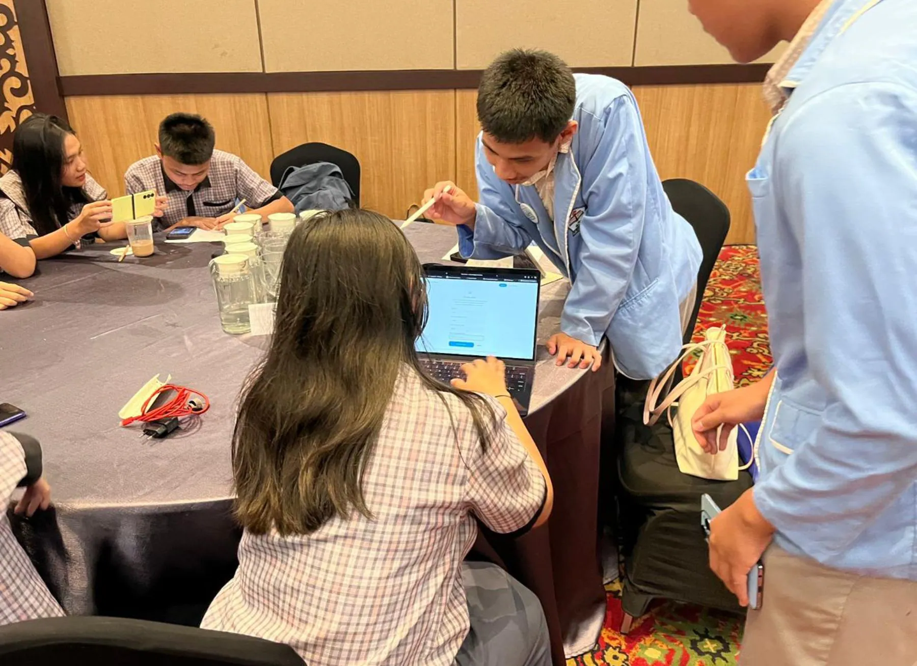 Telkom Hadirkan EduMind Wellbeing dan AI Camp di Makassar, Diikuti 350 Peserta